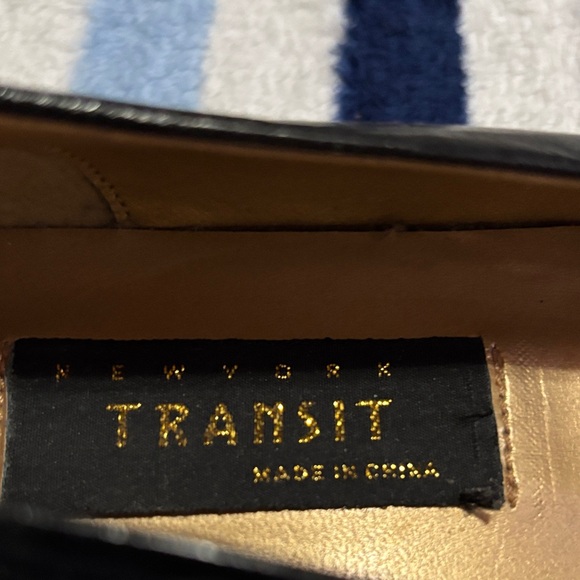 New York Transit Women's Classic Black Loafers - Picture 2 of 5